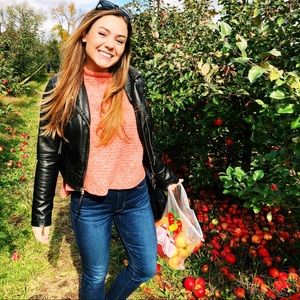 Meet your Posher, Brianna